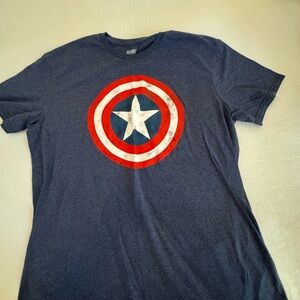 Captain America T-shirt size XL